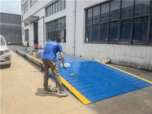 自帶斜坡地磅 方便，快捷，高效，精準。